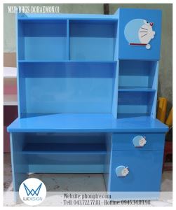 Bàn học sinh tiểu học liền giá sách trang trí Doraemon