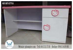 Bàn học tiểu học có tay nắm hình Mèo Hello Kitty đeo nơ