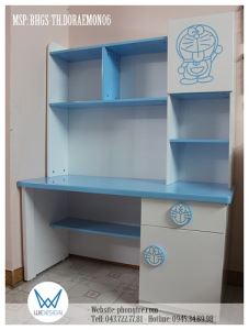 Bàn học tiểu học liền giá sách Doraemon 06