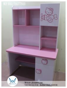 Bàn học tiểu học trang trí Kitty lái máy bay cá tính