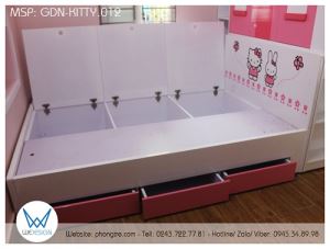 Giường ngủ đa năng Hello Kitty và Melody chơi vườn hoa