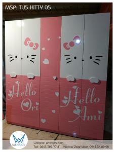 Tủ 5 cánh Hello Kitty và Mimi cầm biển có tên 2 bé gái